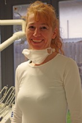Zahnarztgehilfin Sonja Wiedner